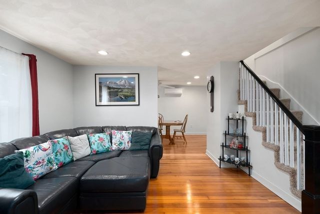 102 Orange Street, Reading, MA 01867