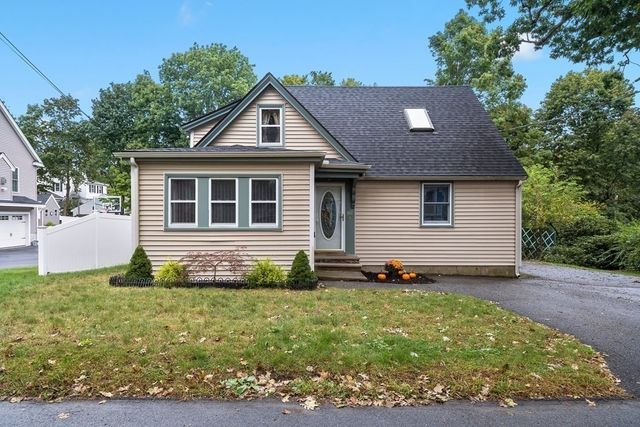 102 Orange Street, Reading, MA 01867