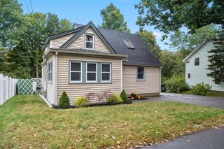 102 Orange Street, Reading, MA 01867