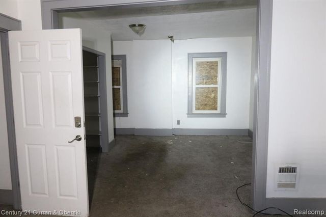 256 W Montana Street, Detroit, MI 48203