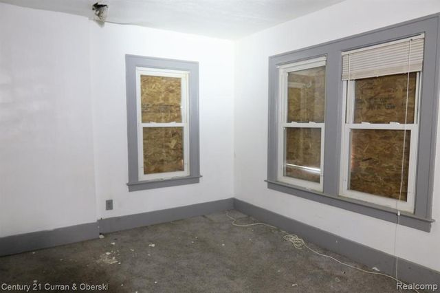 256 W Montana Street, Detroit, MI 48203