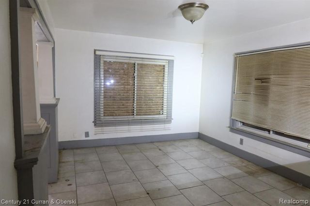 256 W Montana Street, Detroit, MI 48203