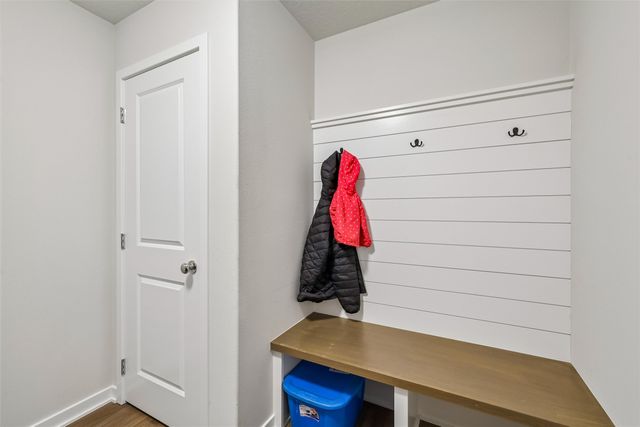 5400 Leyden Avenue, Des Moines, IA 50317