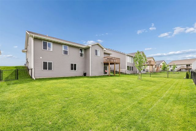 5400 Leyden Avenue, Des Moines, IA 50317