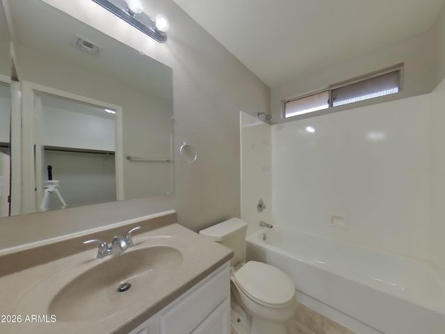 1406 E KERRY Lane, Phoenix, AZ 85024