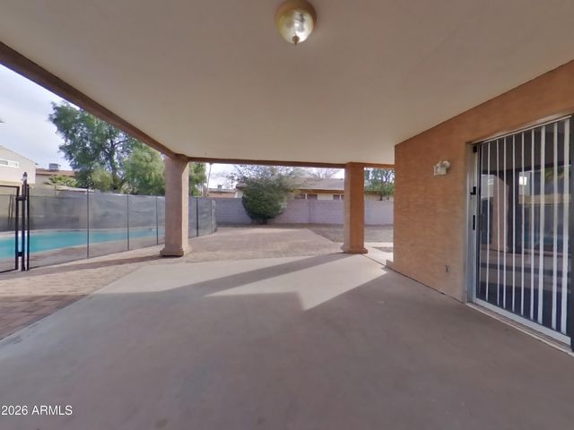 1406 E KERRY Lane, Phoenix, AZ 85024