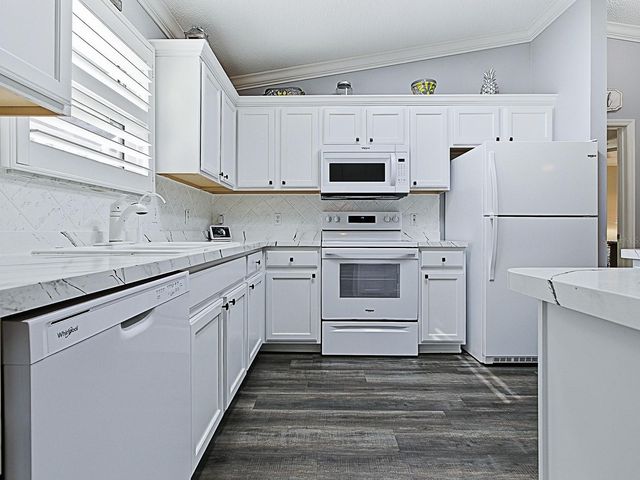 676 CAMINO DEL REY DRIVE, The Villages, FL 32159