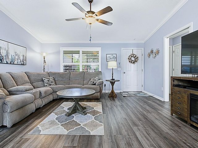 676 CAMINO DEL REY DRIVE, The Villages, FL 32159