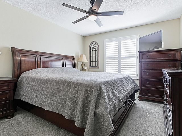 676 CAMINO DEL REY DRIVE, The Villages, FL 32159