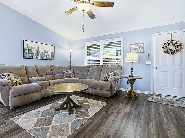 676 CAMINO DEL REY DRIVE, The Villages, FL 32159