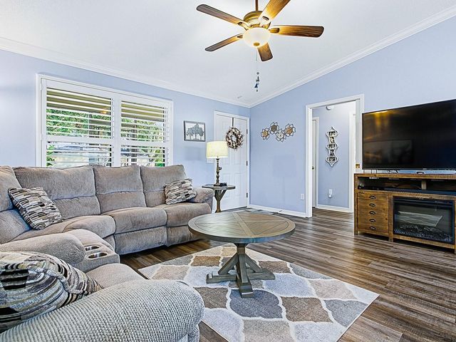 676 CAMINO DEL REY DRIVE, The Villages, FL 32159