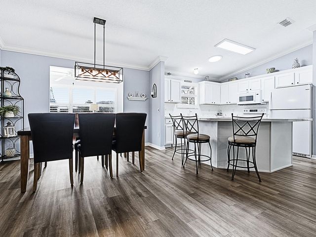 676 CAMINO DEL REY DRIVE, The Villages, FL 32159