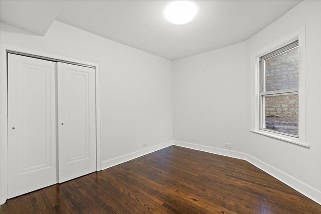 5742 N Milwaukee Avenue 2A, Chicago, IL 60646