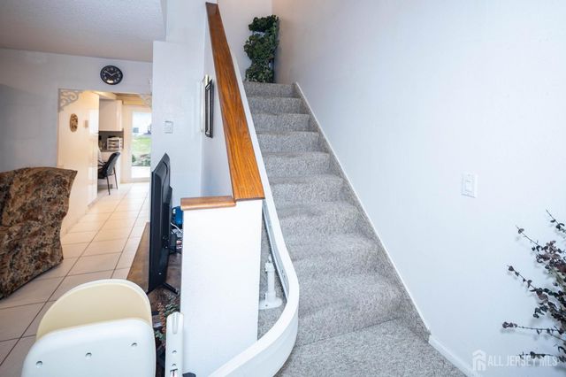 376 Stirling Drive D, Monroe, NJ 08831