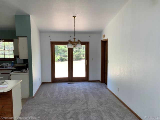 7395 Crestwood Drive, Oscoda Charter Township, MI 48750
