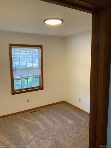 7395 Crestwood Drive, Oscoda Charter Township, MI 48750