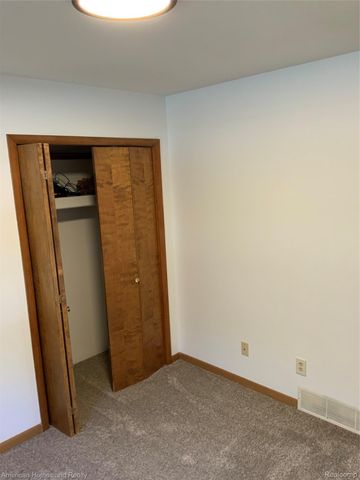7395 Crestwood Drive, Oscoda Charter Township, MI 48750