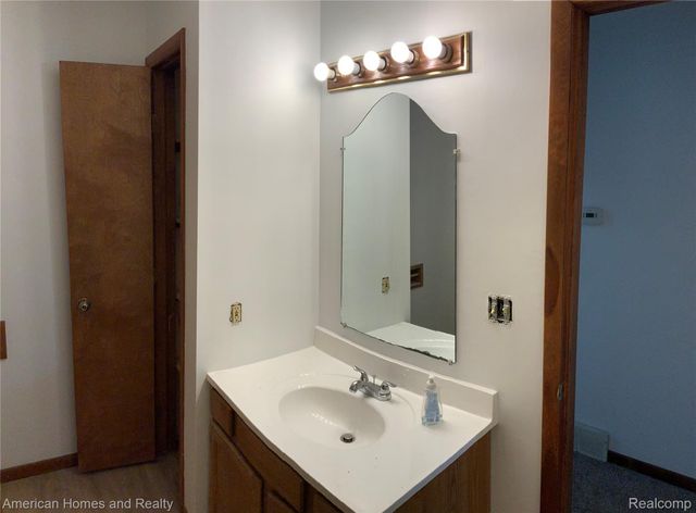 7395 Crestwood Drive, Oscoda Charter Township, MI 48750