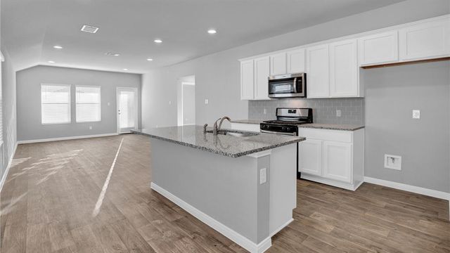 10513 Red Thistle Drive, Oklahoma City, OK 73114