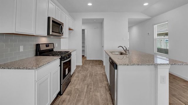 10513 Red Thistle Drive, Oklahoma City, OK 73114