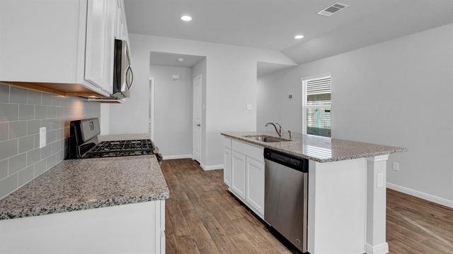 10513 Red Thistle Drive, Oklahoma City, OK 73114