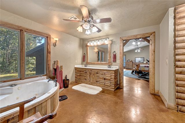 9897 Almosta Road, Decatur, AR 72722
