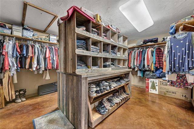 9897 Almosta Road, Decatur, AR 72722