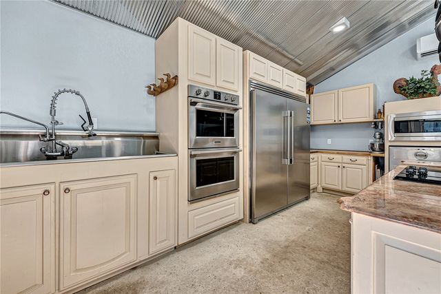 9897 Almosta Road, Decatur, AR 72722