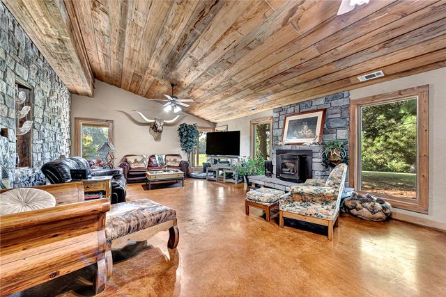 9897 Almosta Road, Decatur, AR 72722