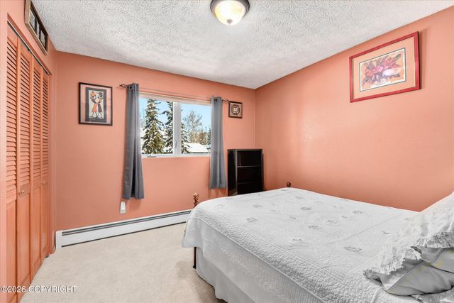 17354 Kantishna Drive, Eagle River, AK 99577