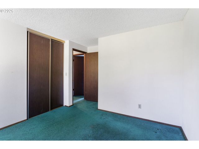3909 Sw WILBARD St, Portland, OR 97219