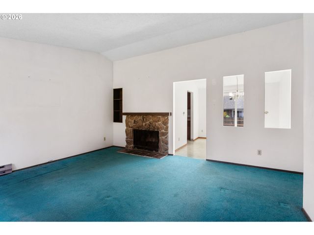 3909 Sw WILBARD St, Portland, OR 97219
