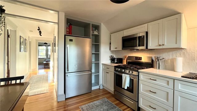 25 View Street, Providence, RI 02908