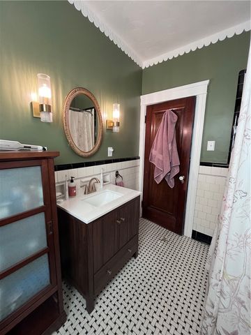 25 View Street, Providence, RI 02908