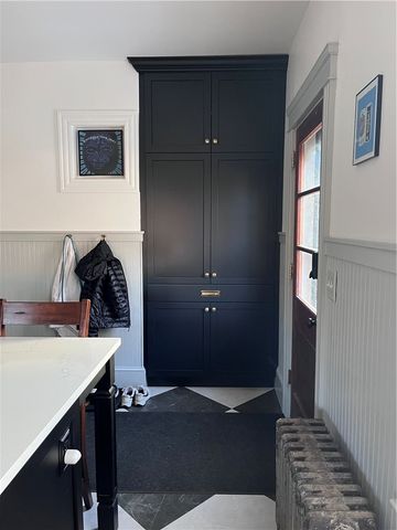 25 View Street, Providence, RI 02908