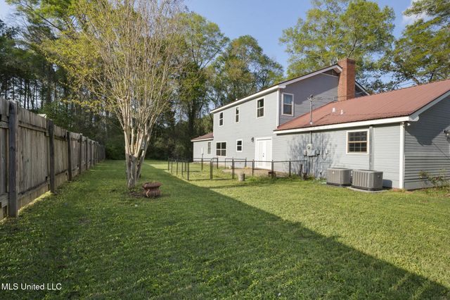 535 Leeville Road, Petal, MS 39465