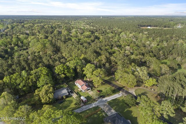 535 Leeville Road, Petal, MS 39465