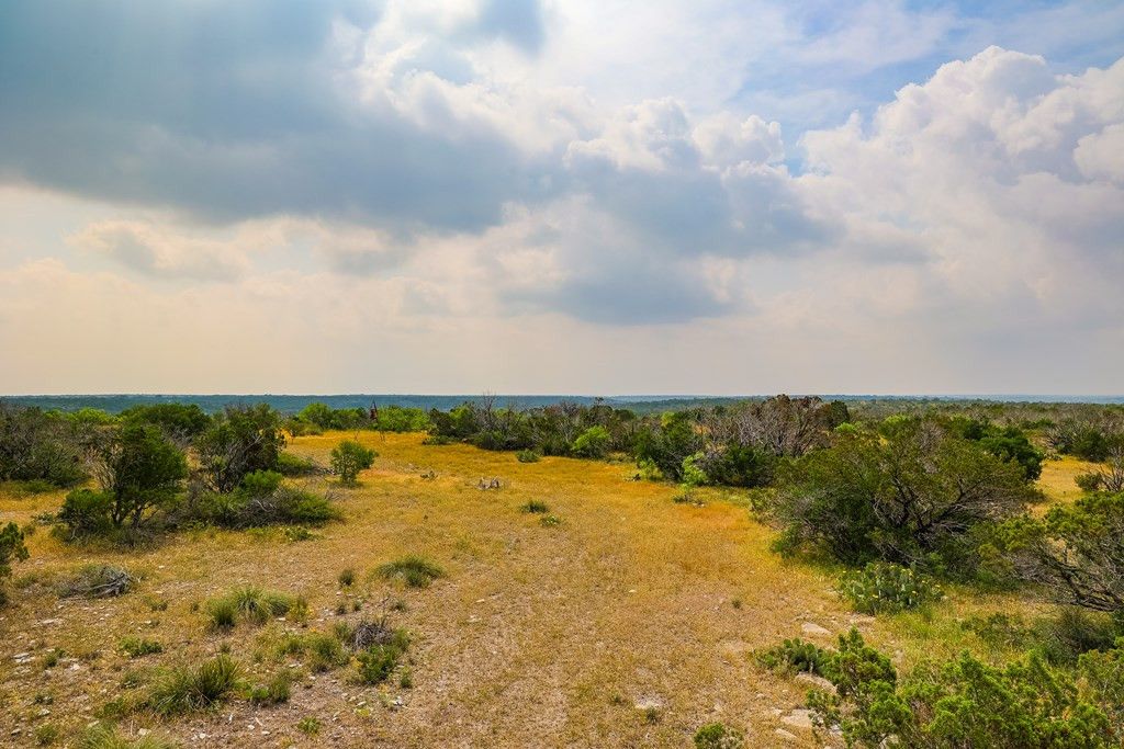 Image 13 of property listing at 205 Short Road, Ozona, TX 76943