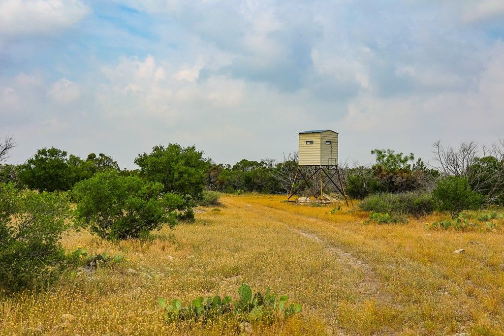 Image 19 of property listing at 205 Short Road, Ozona, TX 76943