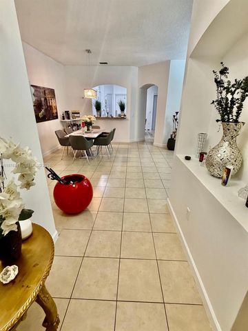 522 NE 20th Ave, Homestead, FL 33033