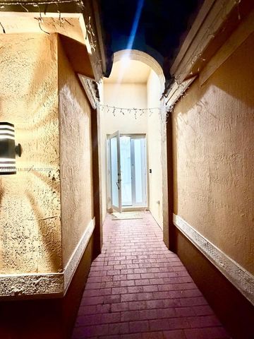 522 NE 20th Ave, Homestead, FL 33033