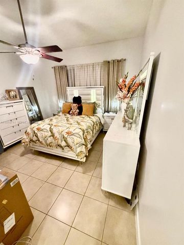 522 NE 20th Ave, Homestead, FL 33033