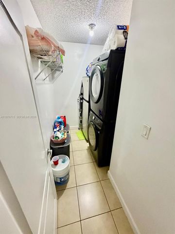 522 NE 20th Ave, Homestead, FL 33033