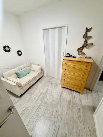 522 NE 20th Ave, Homestead, FL 33033