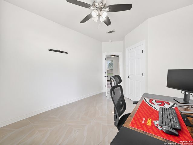 4827 Ayrshire Dr, San Antonio, TX 78217