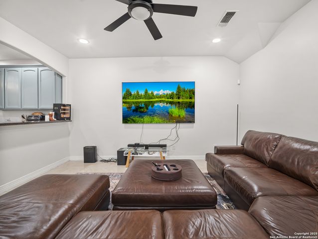 4827 Ayrshire Dr, San Antonio, TX 78217