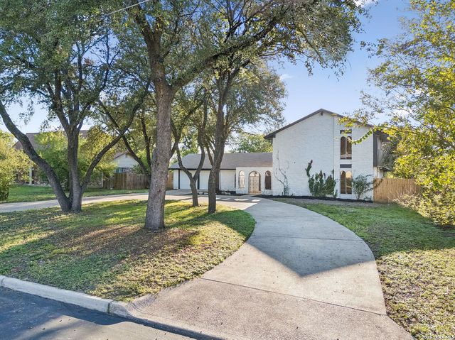 1422 E Sunshine Dr, San Antonio, TX 78228