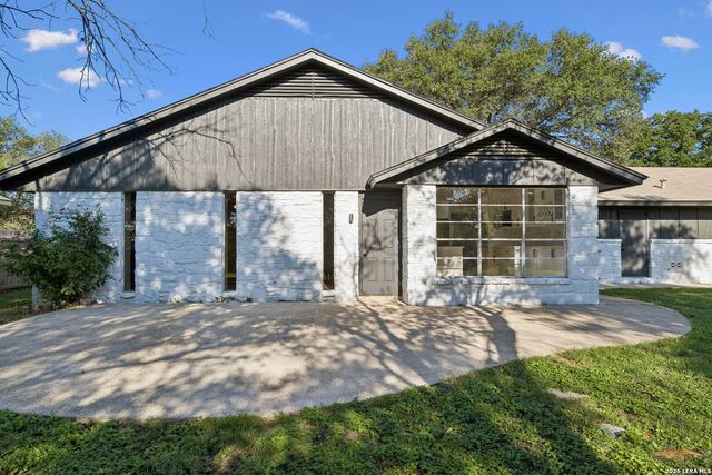1422 E Sunshine Dr, San Antonio, TX 78228