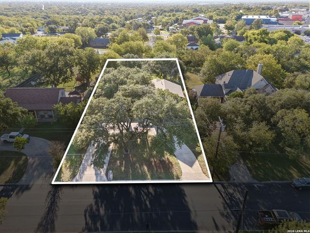 1422 E Sunshine Dr, San Antonio, TX 78228
