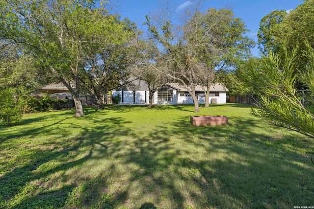 1422 E Sunshine Dr, San Antonio, TX 78228